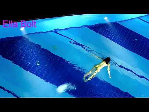 ❤️ Não consigo parar de observar, jovem loira apanhada nadando nua na piscina do resort ELLA BOLT ❤ Porno em nós pt-br.hochu-sex-tomsk.ru ️❤